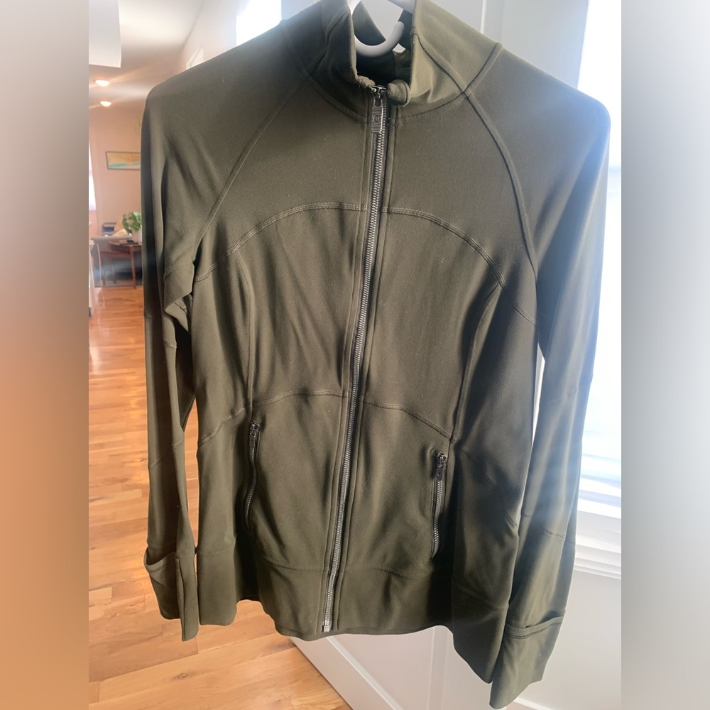 Lululemon jacket. Green.